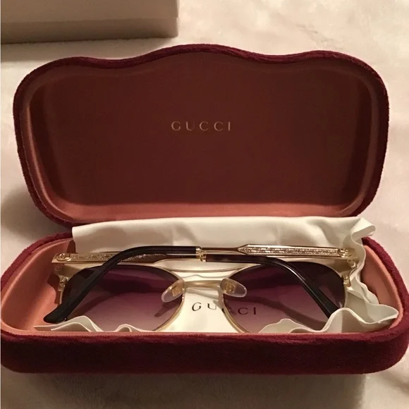 Gucci Sunglasses - Picture 5 of 8